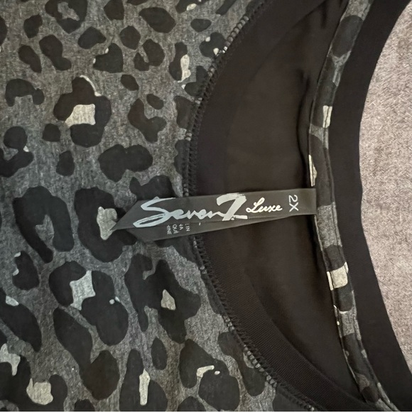 NWT seven7 grey leopard print with mesh back top - Picture 6 of 10